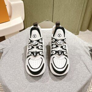 Classic Louis Vuitton shoes: A Stylish and Versatile Choice for Elegance
